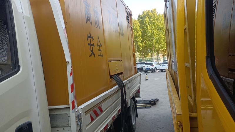 崇礼如何判断柴油发电机组和UPS电源的切换时间是否符合要求？